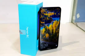 Honor 8C review: Big battery and a ...