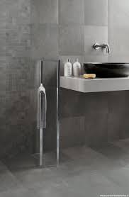 Durch die verschiedenen varianten übernehmen die bodenfliesen desings klassischer steinfliesen, bis hin zur eleganten schlichtheit der moderne. Kollektion Genesis Loft Steinzeug In Betonoptik Cercom Ceramiche