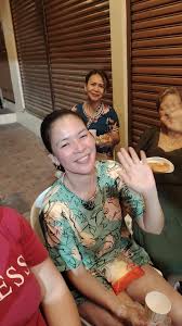 Francis Aaron Mamaril helping Kusina ni Ate Sarah in feeding our fellow  Pasiguenos. #everyone @highlight