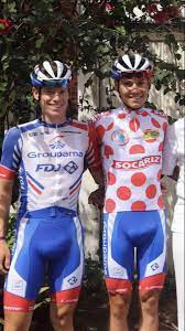 Male Cyclists Bulges