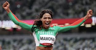 Em 2021 , ganhou a medalha de ouro em pista coberta, no campeonato da europa de atletismo. Z72jynifjnotmm