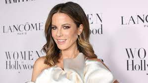 She was born on 26 july 1973, in chiswick, borough of hounslow, london, england. Xmztmkhycwzgqm