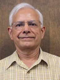 Assessing the Maturity of SDN Controllers with Software Reliability Growth  Models