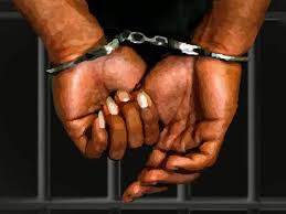 Menerusi laporan berita harian, seorang lelaki berusia 37 tahun telah menerima dakwaan sebanyak 599 kesalahan meliwat dan satu kesalahan merogol anak perempuannya yang berusia 15. Peniaga Kedai Runcit Disyaki Liwat Kanak Kanak