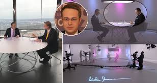 Pravidelně v neděli, týden co týden, uvádí moderátor václav moravec na čt debatní pořad českých politiků. Galerie Nove Studio Vaclava Moravce Divakum Nevoni Klaustrofobicka Vykradacka Hromuji Foto 27 Blesk Cz