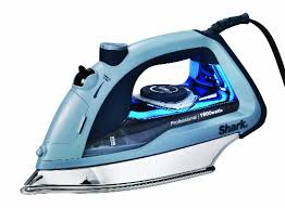 Black And Decker Classic Steam Iron F67e Top 10 Sharp Irons Of 2019 Best Steam Iron Professional Iron Steam Iron