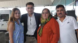 Cengiz ünder haberleri sayfasında cengiz ünder ile ilgili tüm haberleri. Cengiz Under Wiki 2021 Girlfriend Salary Tattoo Cars Houses And Net Worth