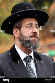 Berlin, Germany. 8th November 2013.Rabbi David Baruch Lau, the Ashkenazi  Chief Rabbi of Israel, visits the Or Avner Talmud-Torah Jewish seminary  (yeshiva) one day prior to the 75th anniversary of Kristallnacht, also