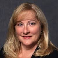 Melissa Perrine's Instagram, Twitter & Facebook