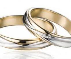 Scegliere targa 50 anni matrimonio può essere un'impresa non tanto semplice se si è a digiuno delle giuste informazioni nel settore vista l'ampia gamma vista la vasta scelta di targa 50 anni matrimonio che il mercato odierno offre, ci focalizziamo sopratutto su una selezione dei prodotti più venduti, come. Esposito Gioielli Fedi Nuziali E Gioielli A Napoli Lemienozze It