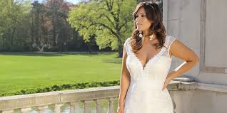 Das hochzeitskleid oder brautkleid in diesem journalbereich finden sie alles wissenwerte über hochzeitskleider. Xxl Brautkleid Traumhafte Hochzeitskleider Fur Mollige Braute Gr 44 62