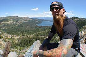 El grupo californiano five finger death punch ha anunciado el pasado mes de abril la marcha del bajista matt snell, ya en diciembre. Ex Five Finger Death Punch Bassist Matt Snell Loves His Former Bandmates Blabbermouth Net