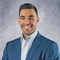 Kyle Hart's Instagram, Twitter & Facebook