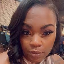 Kizzy Mcgee's Instagram, Twitter & Facebook