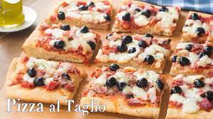 Per essere perfetta anche a casa una pizza deve combinare ingredienti genuini in modo innovativo, esprimendo qualità e attenzione al processo di. Pizza Al Taglio Alta E Soffice Fatta In Casa Ricetta Facile 55winston55 Youtube