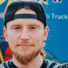 Vegan and gluten-free garden afternoon with live music