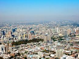 Santiago de chile, besser bekannt als nur santiago, wurde 1541 von den spaniern gegründet und diente sehenswürdigkeiten santiago de chile. Santiago De Chile Reise Guide Sehenswurdigkeiten Stadtteile Tipps