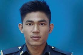 Waytha Moorthy Has To Be Fired