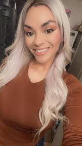 Hi all! New here. My name is Paul. Some people call me PJ. Born in San  Diego, but mainly raised in Temecula. I'm 33 and living with my husband in  Manchester, England