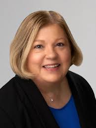 Linda Sauer's Instagram, Twitter & Facebook