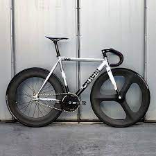repost from cyclist natsuki fixd cinelli cinellimash cinellihistogram cinellicustom cinelli offical cinelliusa fixed bike urban bike fixed gear bike