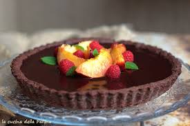 Montare ad alta velocità fino ad ottenere una crema gonfia. Crostata Al Cioccolato Pesche E Lamponi La Cucina Della Pallina