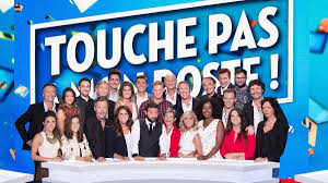 En décembre dernier, voici levait le voile sur certains dans son numéro actuellement en kiosques, télé loisirs lève le voile sur un sujet tabou, sensible et fréquemment démenti : Tpmp Les Chroniqueurs Devoilent Leurs Salaires Colossaux Juges Indecents Par Jean Michel Maire
