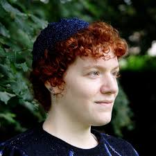 I wanted to create an all-gender head adornment based loosely