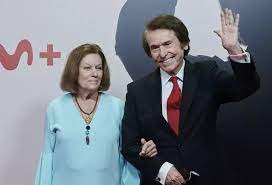 Raphael: su mujer, Natalia Figueroa, da la última hora sobre su estado de  salud