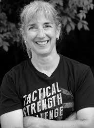 Elizabeth Arndt's Instagram, Twitter & Facebook