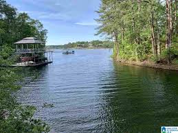 If you are looking for a cute private getaway on the most popular part of smith lake (ryan creek) and under 300,000. Smith Lake Lots Under 100k