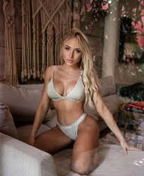 TW Pornstars - Worlds Top Models. Twitter. 💫 Lauren Dascalo 💫. 2:23 PM -  8 Oct 2021