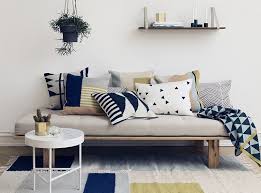 Daybed With A Diy Platform And A Twin Mattress Sofabed Twinmattress Diy Daybed Mid Century Modern Living Room Design Multifunctional Room