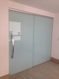 Porta De Vidro 2 Folhas De Correr Pesquisa Google Porta De Vidro Porta De Vidro Jateado Armario Com Portas De Vidro