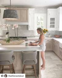 However, if done correctly, the blend of a rustic, warm farmhouse kitchen and a clean, minimalist modern kitchen can create a beautiful, timeless and classic kitchen design. 40 Popular Modern Farmhouse Kitchen Backsplash Ideas Popy Home Modern Farmhouse Kitchens Interior Design Kitchen Kitchen Design