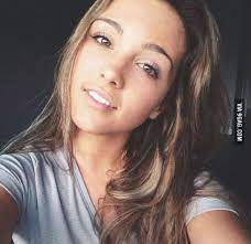 Cute brunette selfie - 9GAG