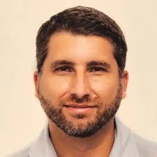 Think Tank e acelera