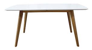 de moderne witte eettafel met houten poten past perfect in een scandinavisch interieur deze uitschuifbare tafel staat o eetkamertafel eettafel witte eettafel