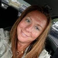 Tina Hemminger's Instagram, Twitter & Facebook