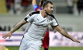 Alibec began his senior career at farul constanța in 2008. Portret Creatorul Rapidului De Maine L A Dus Pe Alibec La Inter Rapid Bucuresti
