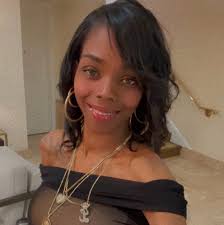 Latoya Russell's Instagram, Twitter & Facebook