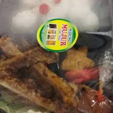 Misalnya, jika anda membuka sebuah warung di sekitar sekolahan, warung akan sepi jika harga. Warkop Mujur Kedai Kopi