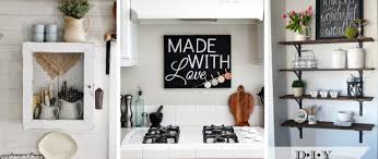 Here are some examples of the country kitchen wall décor ideas that you can choose for your home. 30 Enchanting Kitchen Wall Decor Ideas That Are Oozing With Style