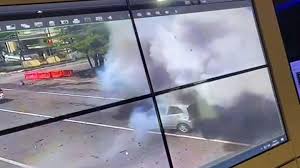 Pada 2000, bom meledak secara bersamaan di sejumlah gereja di medan, pematang. 8ioue0besckqxm