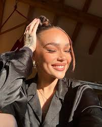 2025 wird ein wunderschönes Jahr! Dieses Jahr stehen viele Veränderungen  für uns an! Wer kann sich denken welche diese sind? 🥹🤍