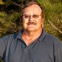 Mike Cranston's Instagram, Twitter & Facebook