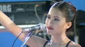 จาก จิ๋ม ใน เรื่องตลก 69 เดอะซีรีส์ ถึงเพลง คนจนมีสิทธิ์ไหมคะ –  เมื่อไร เซ็กซ์ ในสื่อบันเทิงไทยจะถูกมองเป็นเพียงเรื่องสามัญ