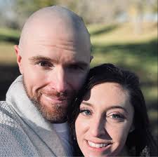 Is an 18 foot 230 hp boat comfortable for 6 to 8 people?