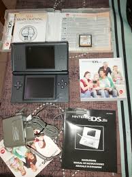 Aquí podrás encontrar todo desde asistencia de configuración hasta información acerca de las reparaciones. Nintendo Ds Lite Negro De Segunda Mano Por 60 Eur En Reus En Wallapop