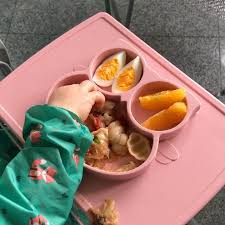 Heute Mittag Gab Es Minimuscheln Mit Aubergine Und Frische Tomaten Und Basilikum Dazu Ein Hart Gekochtes Ei Und Orange Babyledweaning Breifrei Breifr I 2020